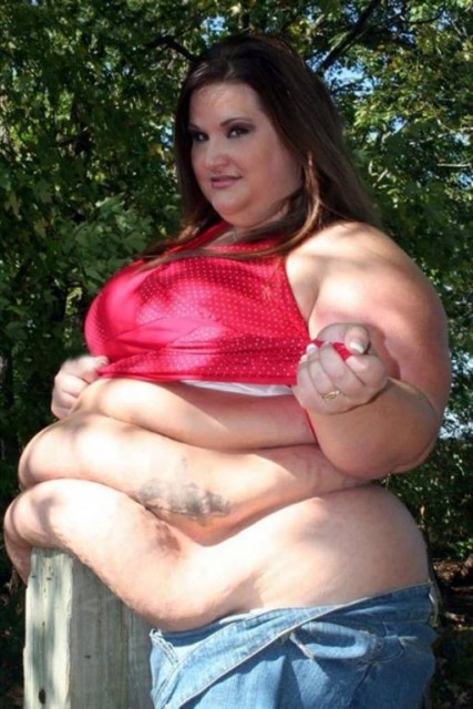 ugly-fat-girl-bikini-old-woman-pictures (Medium).jpg
